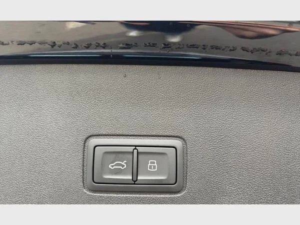 Audi Q3 Sportback (2026) — foto 20 van 28