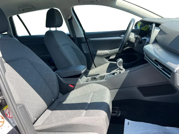 VOLKSWAGEN Golf VIII SW (2022) — foto 14 van 24