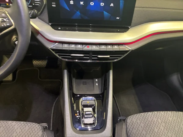 SKODA Octavia Combi (2024) — foto 24 van 24