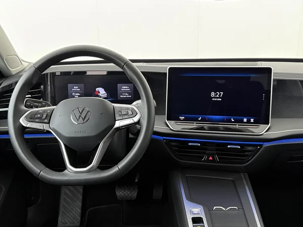 VOLKSWAGEN Passat SW (2025) — foto 9 van 19