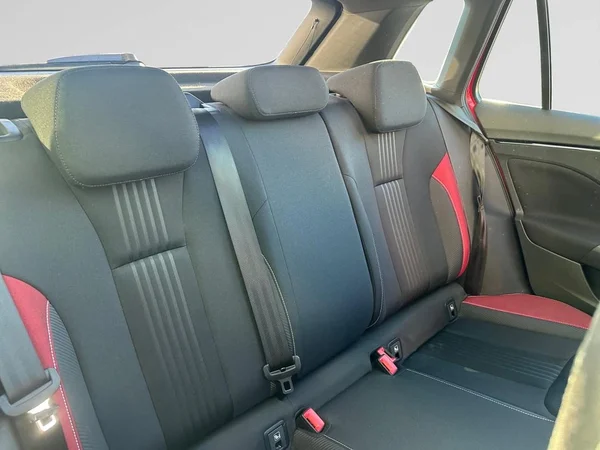 SKODA Kamiq (2021) — foto 14 van 35