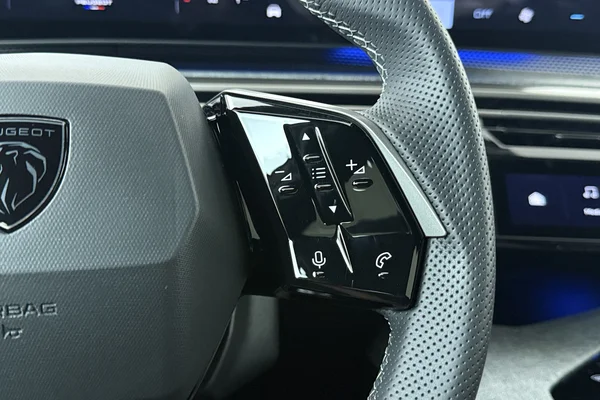 Peugeot 5008 (2025) — foto 8 van 20