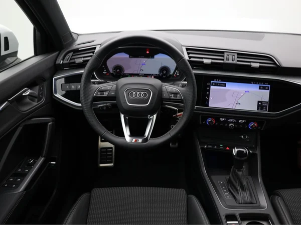 AUDI Q3 PHEV (2024) — foto 5 van 23