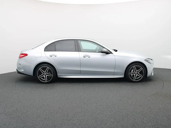 Mercedes-Benz C-Klasse (2025) — foto 33 van 36