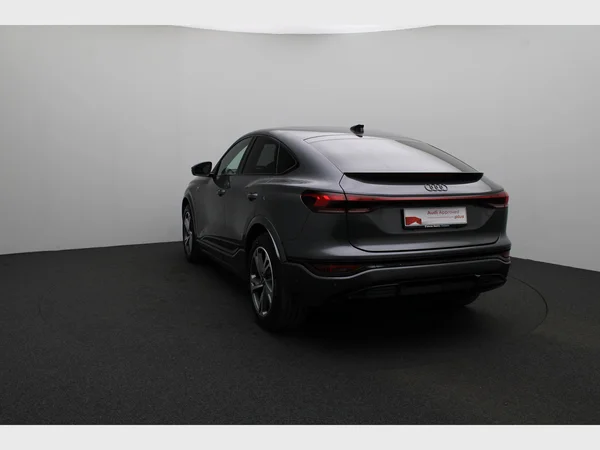 AUDI Q6 Sportback e-tron (2025) — foto 15 van 22
