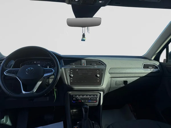 VOLKSWAGEN Tiguan (2022) — foto 11 van 22