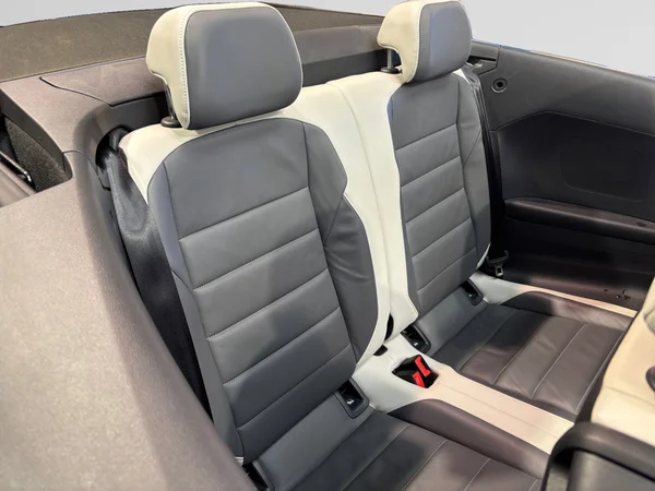 VOLKSWAGEN T-Roc Cabriolet (2022) — foto 21 van 24