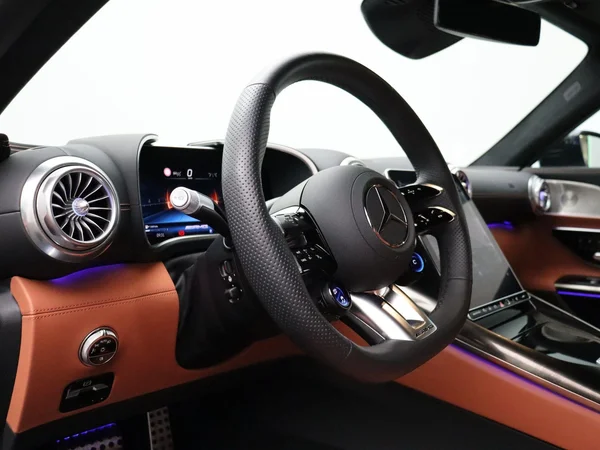 Mercedes-Benz SL (2025) — foto 5 van 34