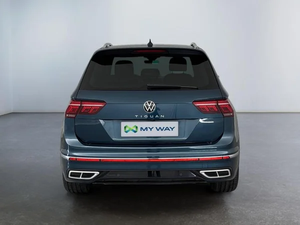 VOLKSWAGEN Tiguan (2023) — foto 16 van 17
