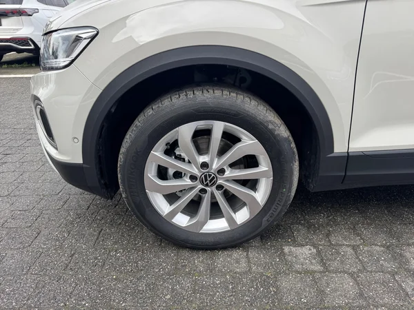 VOLKSWAGEN T-Roc (2026) — foto 14 van 24