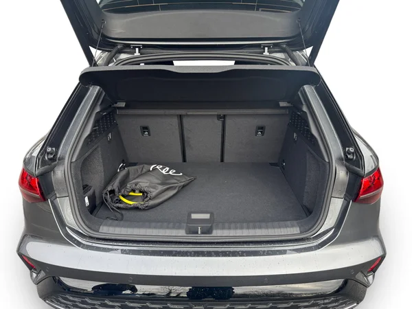 AUDI A3 Sportback PHEV (2025) — foto 17 van 24