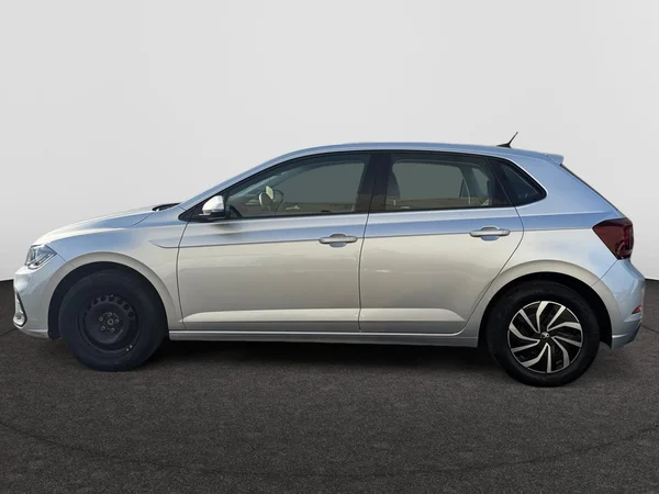 VOLKSWAGEN Polo (2022) — foto 12 van 20
