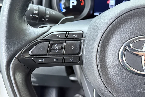 Toyota Yaris (2024) — foto 8 van 19