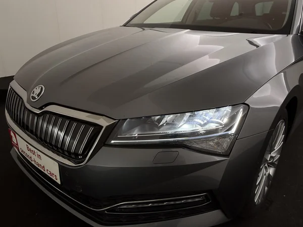 SKODA Superb (2023) — foto 25 van 31
