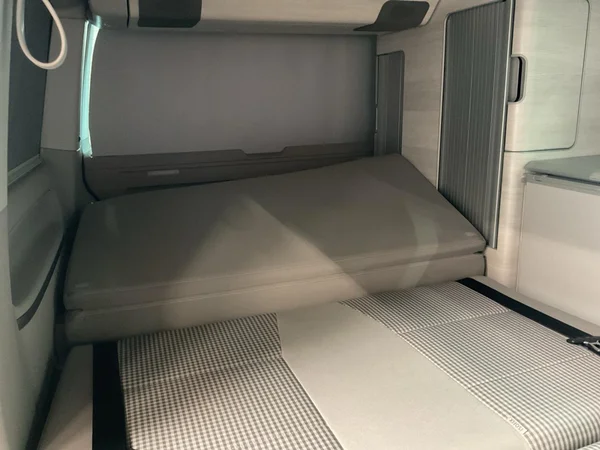 VOLKSWAGEN Multivan T6 Dsl (2018) — foto 11 van 22
