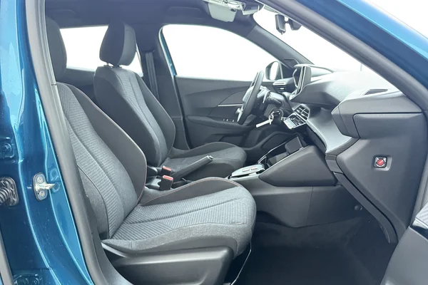 Peugeot 2008 (2025) — foto 16 van 18