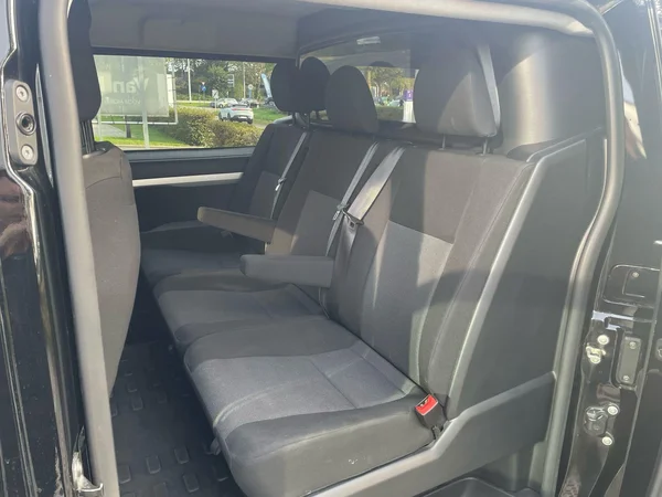 Peugeot Expert (2022) — foto 12 van 13