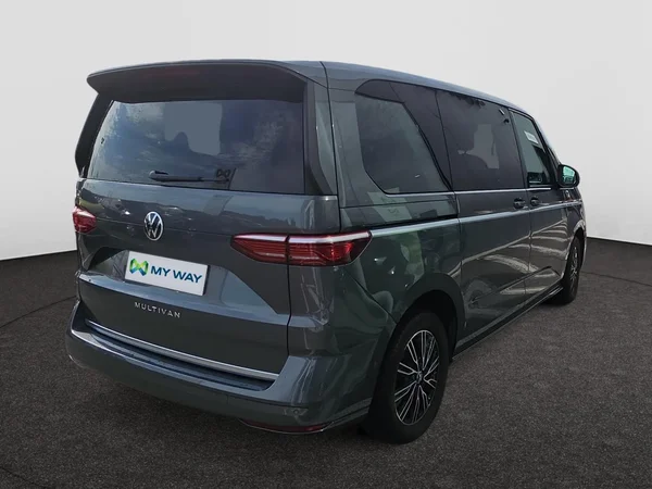 VOLKSWAGEN Multivan T7 (2023) — foto 20 van 24