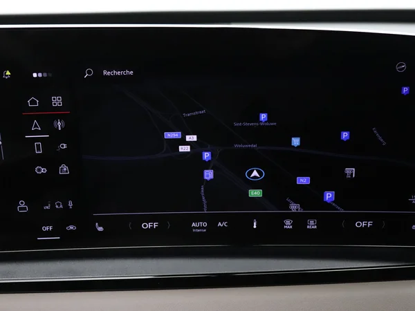 AUDI Q6 e-tron (2025) — foto 22 van 25