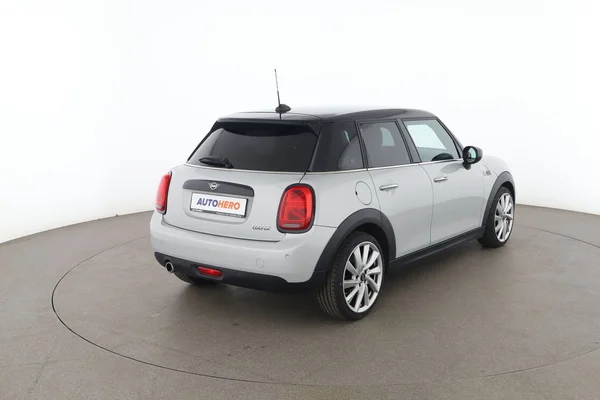 MINI Mini (2020) — foto 12 van 16