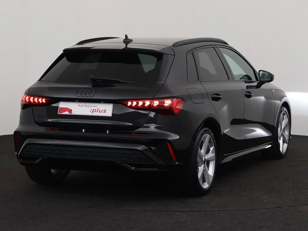 AUDI A3 Sportback (2025) — foto 11 van 18