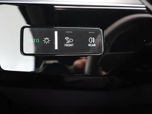 Audi e-tron (2022) — foto 17 van 27