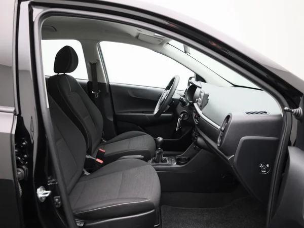 Kia Picanto (2022) — foto 20 van 34
