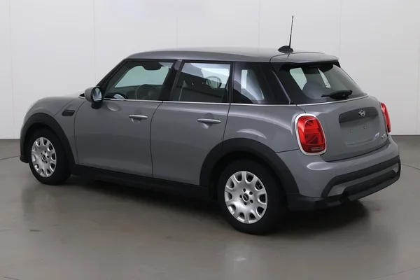 Mini 5 Doors (F55 LCI II) (2021) — foto 10 van 16