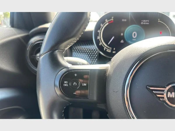 MINI Mini Cabriolet (2021) — foto 8 van 26