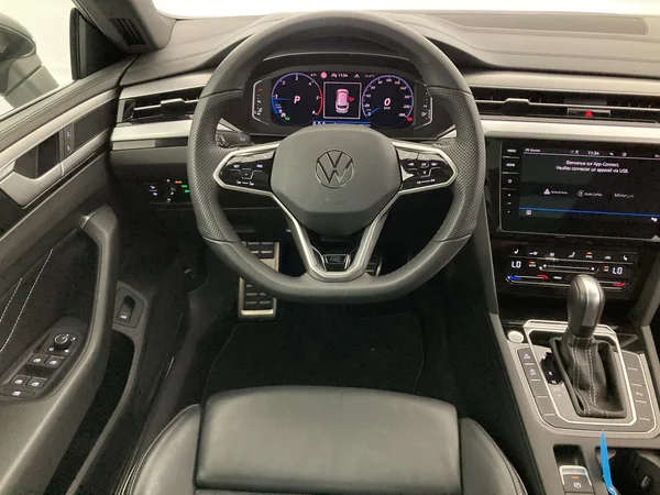 VOLKSWAGEN Arteon Shooting Brake (2023) — foto 8 van 36