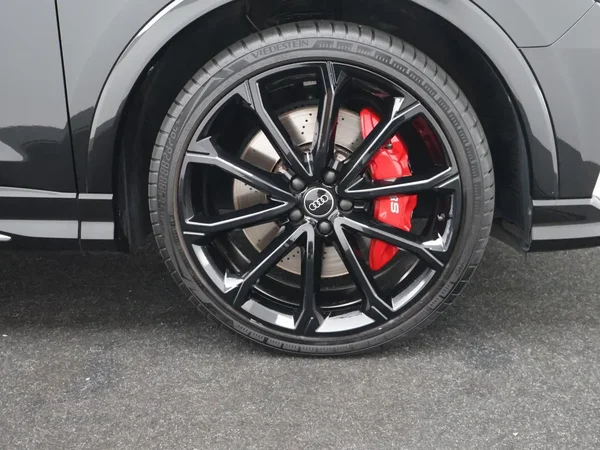 Audi RSQ3 (2023) — foto 28 van 29