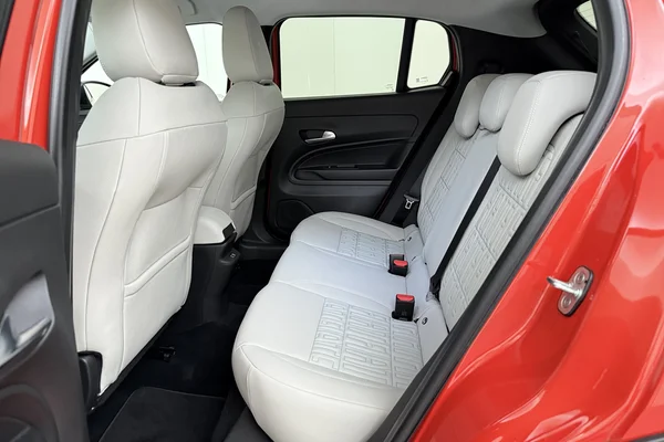 Fiat 600 (2025) — foto 17 van 18