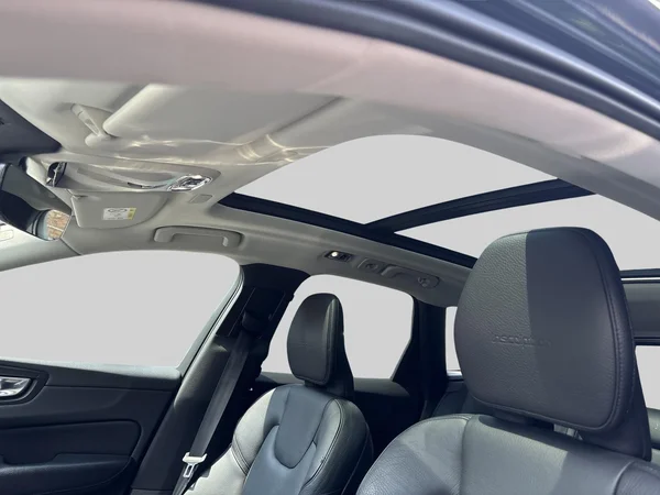 Volvo XC60 (2020) — foto 9 van 24