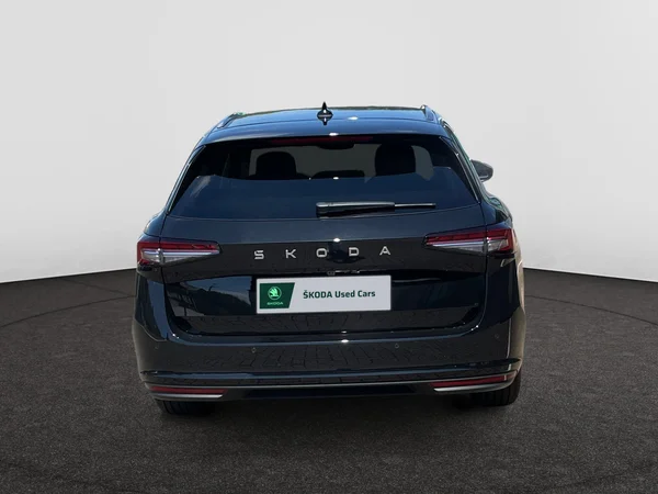 SKODA Superb (2024) — foto 10 van 20