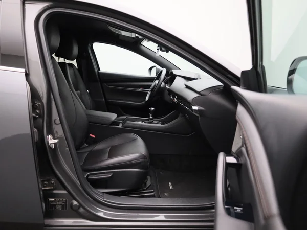 Mazda 3 (2021) — foto 28 van 42
