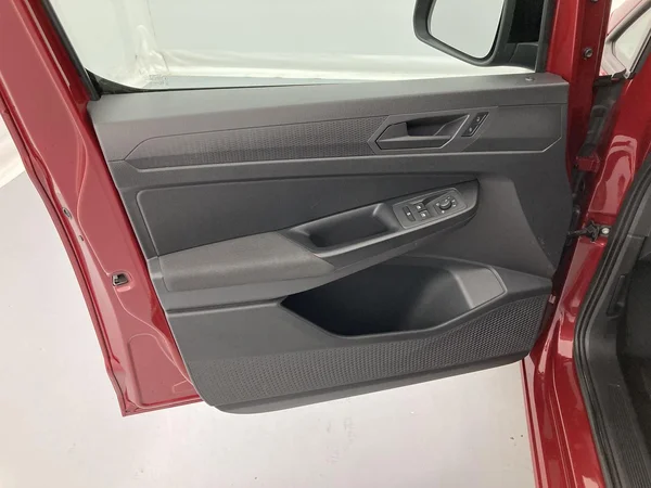 VOLKSWAGEN Caddy Maxi (2023) — foto 24 van 36
