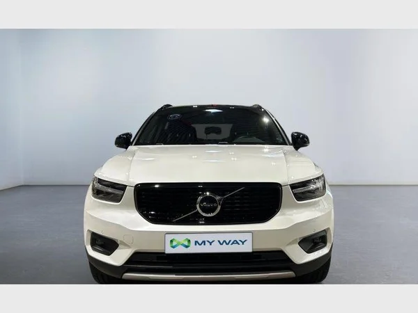 Volvo XC40 (2018) — foto 23 van 30