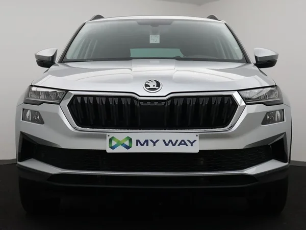 Škoda Karoq (2023) — foto 7 van 30