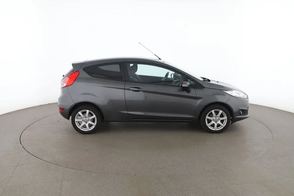 Ford Fiesta (2017) — foto 13 van 16