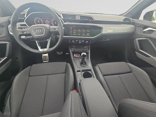 AUDI Q3 (2025) — foto 15 van 24