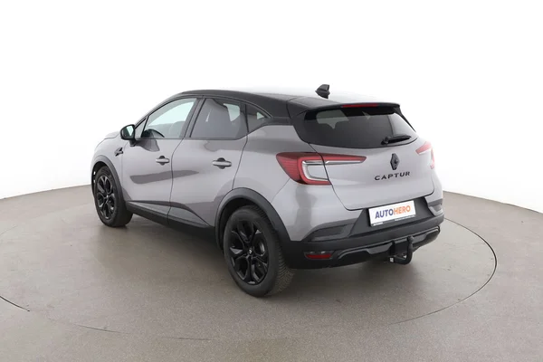 Renault Captur (2022) — foto 10 van 16