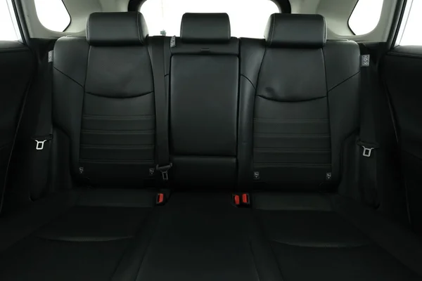 Toyota RAV4 (2021) — foto 6 van 16