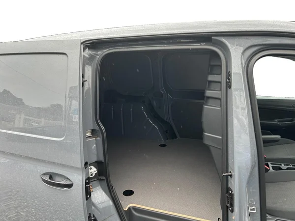VOLKSWAGEN Caddy Cargo (2025) — foto 7 van 15