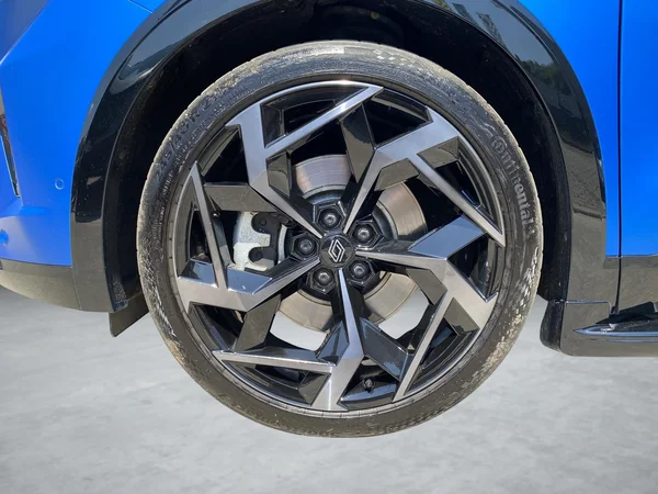 Renault Rafale (2025) — foto 19 van 21