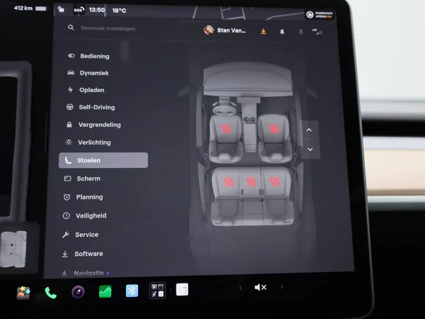 Tesla Model Y (2022) — foto 15 van 42