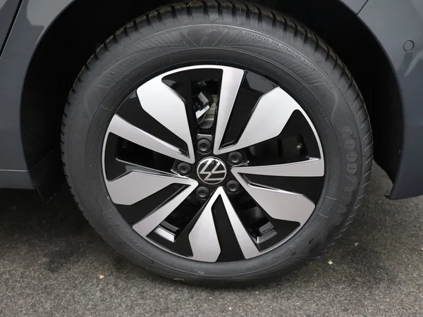 VOLKSWAGEN Golf VIII (2026) — foto 6 van 22