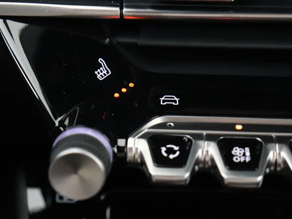 PEUGEOT 2008 (2025) — foto 18 van 27