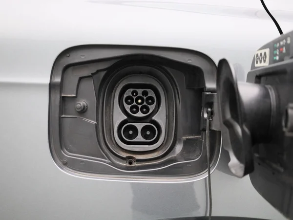 Škoda Enyaq iV (2023) — foto 27 van 37