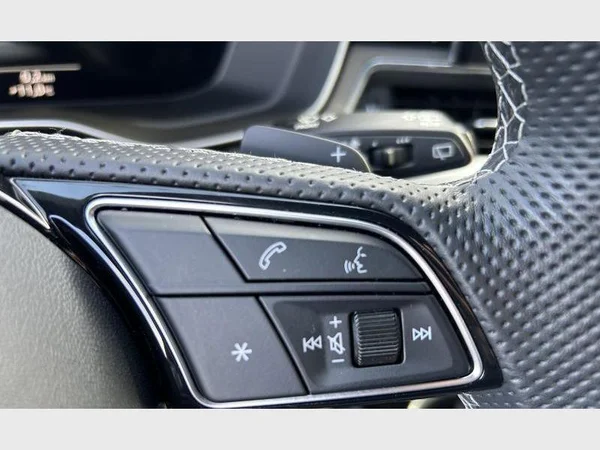 Audi A4 (2023) — foto 33 van 40