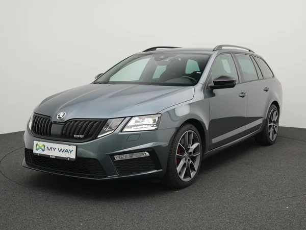 SKODA Octavia SW RS (2018) — foto 1 van 29